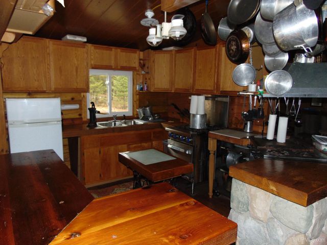 2072 Ff Hwy 16 Road, Iron River, MI 49935