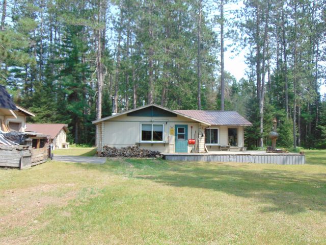 2072 Ff Hwy 16 Road, Iron River, MI 49935