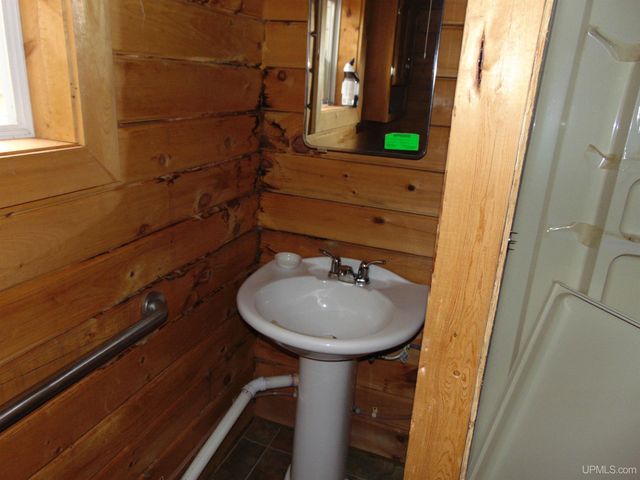 2072 Ff Hwy 16 Road, Iron River, MI 49935