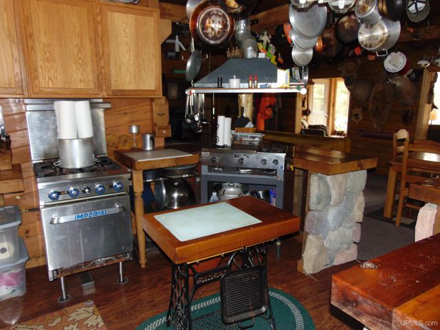 2072 Ff Hwy 16 Road, Iron River, MI 49935