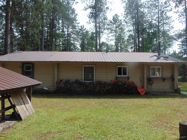 2072 Ff Hwy 16 Road, Iron River, MI 49935