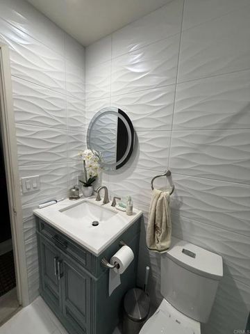 10434 Cheviot Ct, San Diego, CA 92126