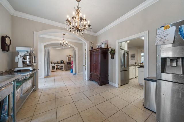 19725 Quercus Lobata Byway, Red Bluff, CA 96080