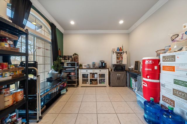 19725 Quercus Lobata Byway, Red Bluff, CA 96080