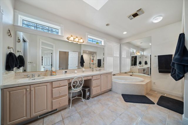 19725 Quercus Lobata Byway, Red Bluff, CA 96080