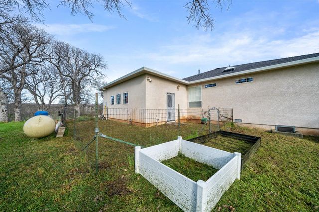 19725 Quercus Lobata Byway, Red Bluff, CA 96080