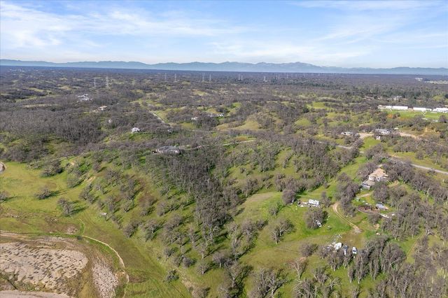 19725 Quercus Lobata Byway, Red Bluff, CA 96080