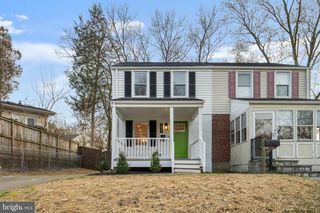 2631 FARMINGTON DR, Alexandria, VA 22303