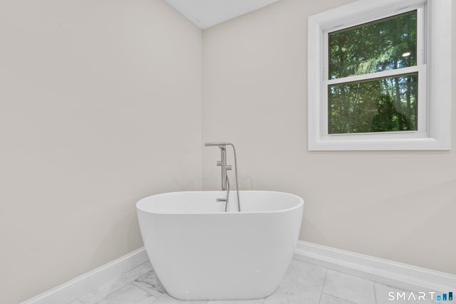 33 Old Stagecoach Road, Redding, CT 06896