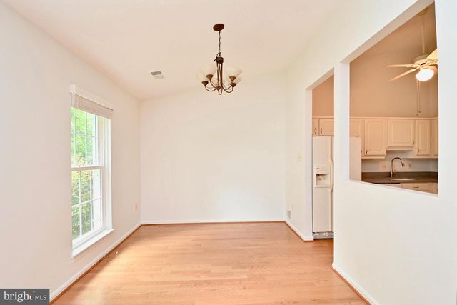 10048 WOOD SORRELS LN, Burke, VA 22015