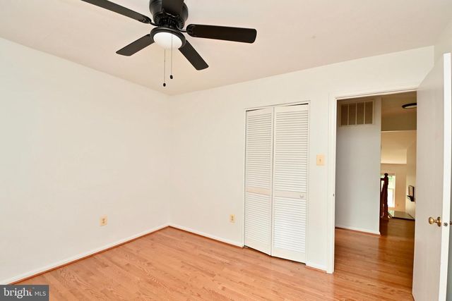 10048 WOOD SORRELS LN, Burke, VA 22015
