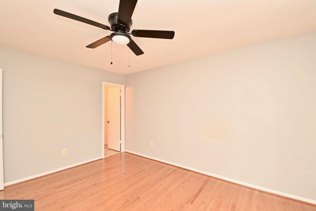 10048 WOOD SORRELS LN, Burke, VA 22015