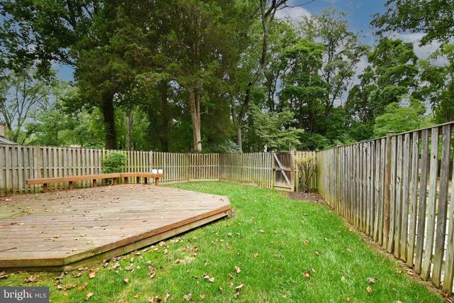 10048 WOOD SORRELS LN, Burke, VA 22015