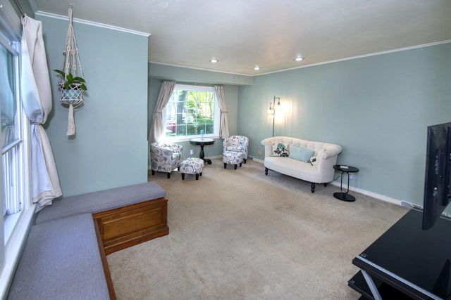 1817 N 118th STREET, Wauwatosa, WI 53226