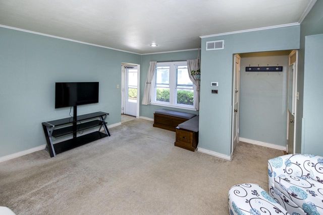 1817 N 118th STREET, Wauwatosa, WI 53226