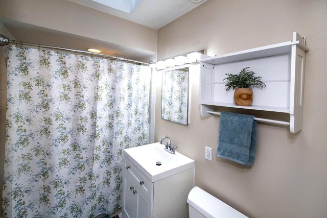 1817 N 118th STREET, Wauwatosa, WI 53226