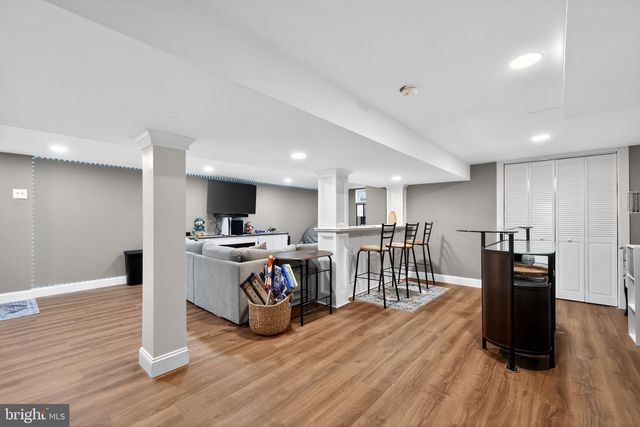 23 INDIAN BIRCH RD, Blackwood, NJ 08012