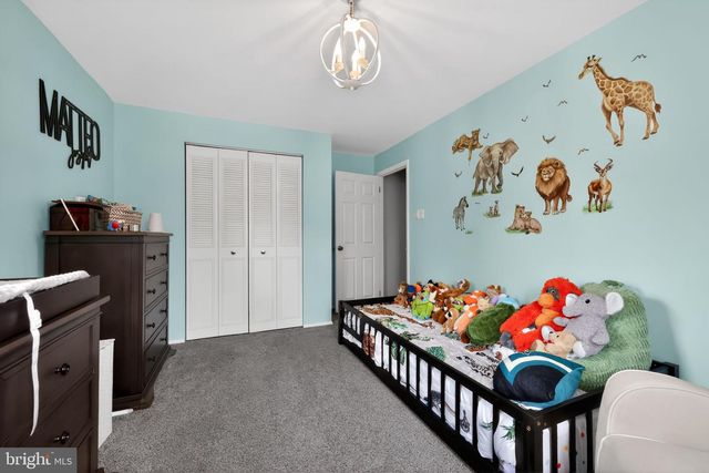 23 INDIAN BIRCH RD, Blackwood, NJ 08012