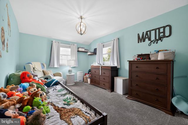 23 INDIAN BIRCH RD, Blackwood, NJ 08012