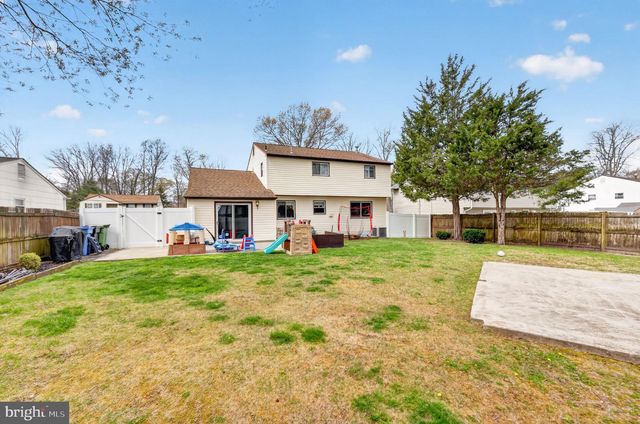 23 INDIAN BIRCH RD, Blackwood, NJ 08012