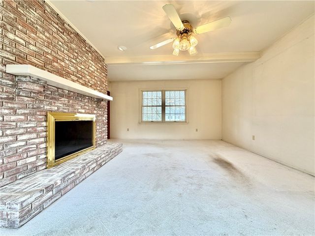 3206 Brunton Dr, Shaler, PA 15116