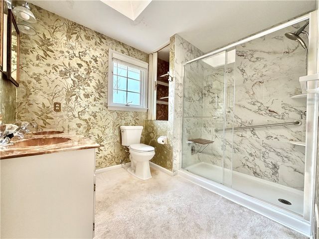 3206 Brunton Dr, Shaler, PA 15116