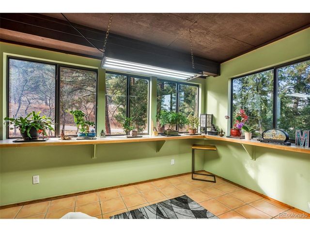 8016 Acoma Dr, Larkspur, CO 80118