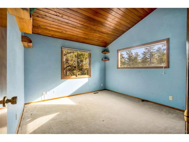 8016 Acoma Dr, Larkspur, CO 80118