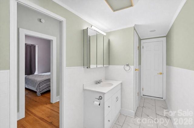 619 N Mountain Street, Cherryville, NC 28021