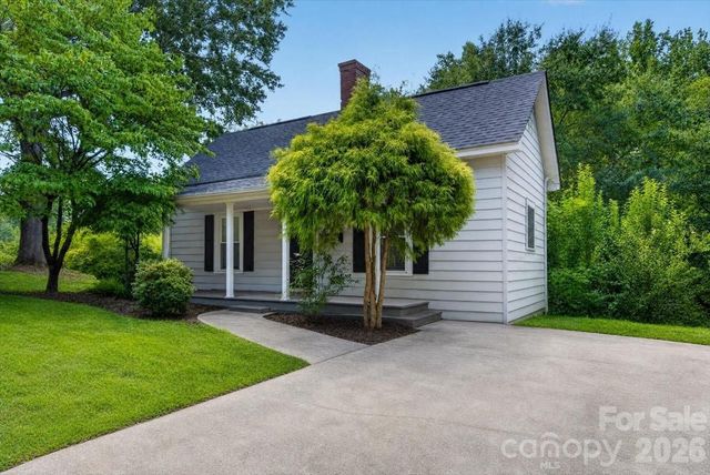 619 N Mountain Street, Cherryville, NC 28021