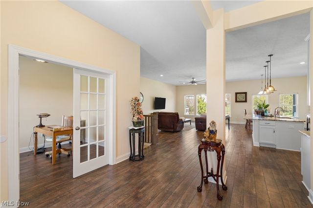 535 E Caston Road, Green, OH 44685