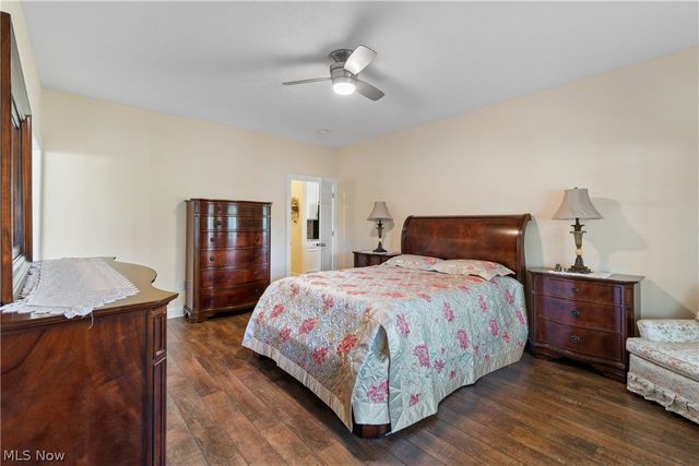 535 E Caston Road, Green, OH 44685