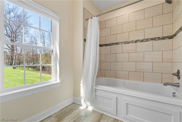 535 E Caston Road, Green, OH 44685