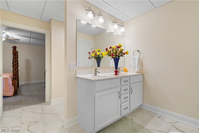 535 E Caston Road, Green, OH 44685