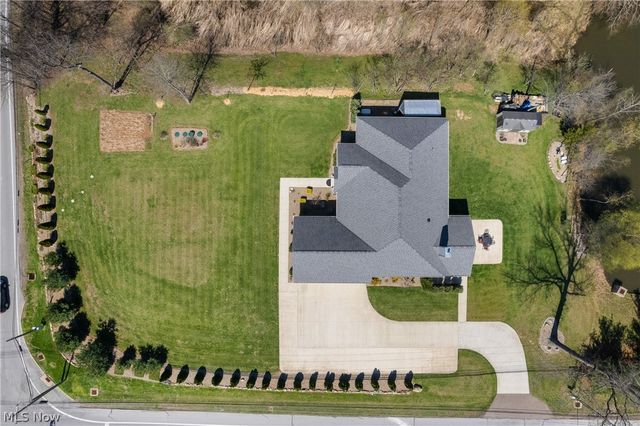 535 E Caston Road, Green, OH 44685