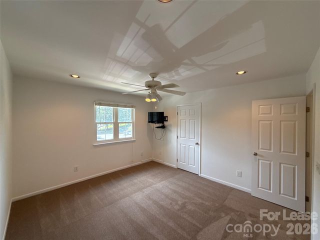6034 Heath Valley Road, Charlotte, NC 28210
