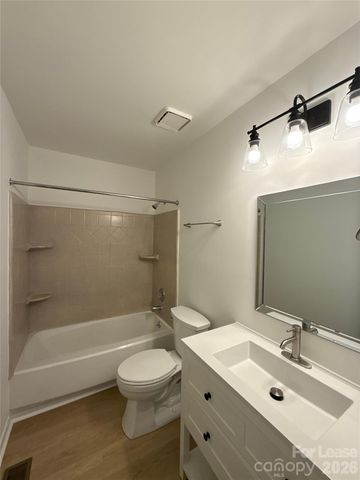 6034 Heath Valley Road, Charlotte, NC 28210