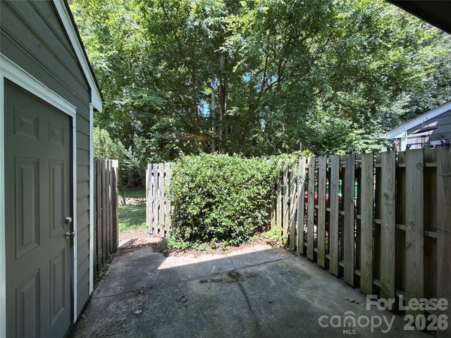 6034 Heath Valley Road, Charlotte, NC 28210