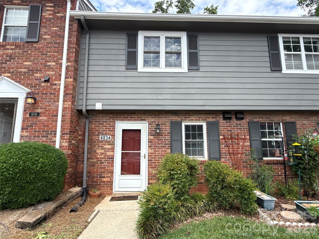 6034 Heath Valley Road, Charlotte, NC 28210