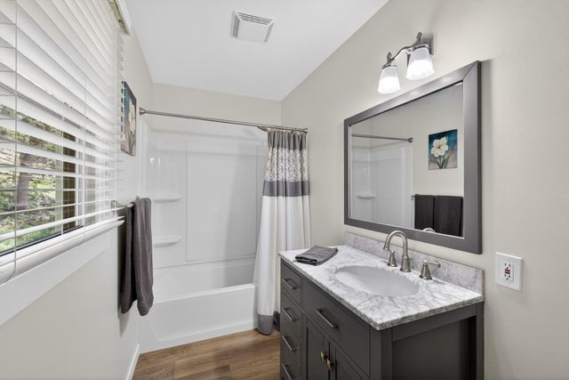 537 17th Street NW, Rochester, MN 55901