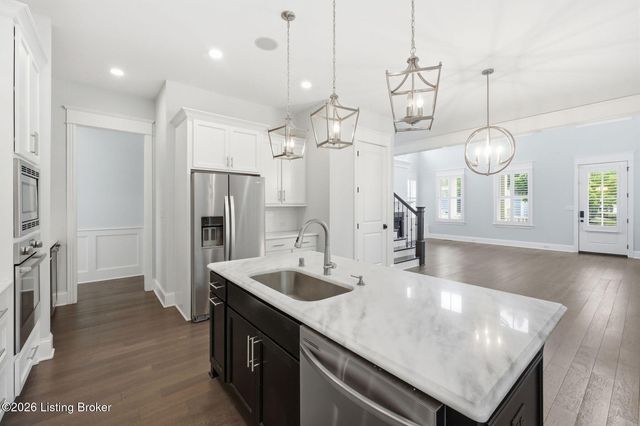 6300 Mistflower Cir, Prospect, KY 40059