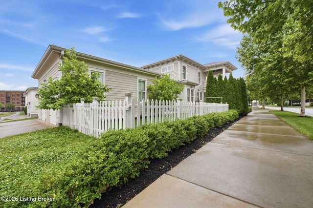 6300 Mistflower Cir, Prospect, KY 40059