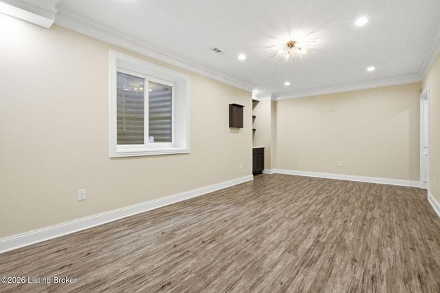 6300 Mistflower Cir, Prospect, KY 40059