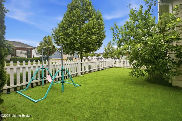 6300 Mistflower Cir, Prospect, KY 40059