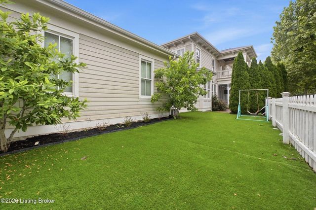 6300 Mistflower Cir, Prospect, KY 40059