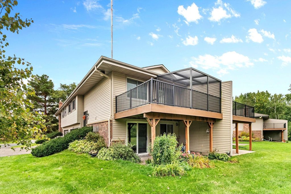 4113 Sylvia Lane S, Shoreview, MN 55126 — photo 2