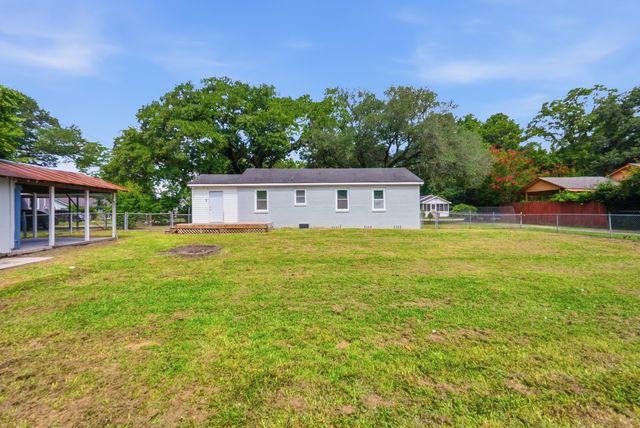 114 Groves Street, Walterboro, SC 29488