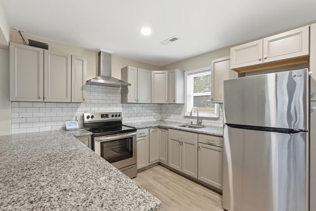 114 Groves Street, Walterboro, SC 29488