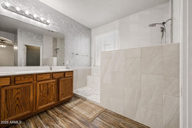 6622 W HARWELL Road, Laveen, AZ 85339