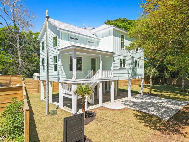 3821 Myrtle Dr., Murrells Inlet, SC 29576